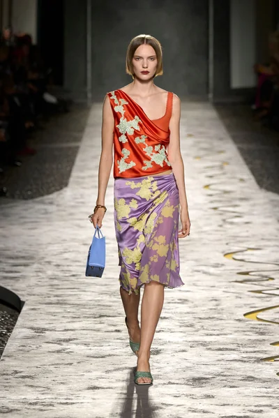 Look 62